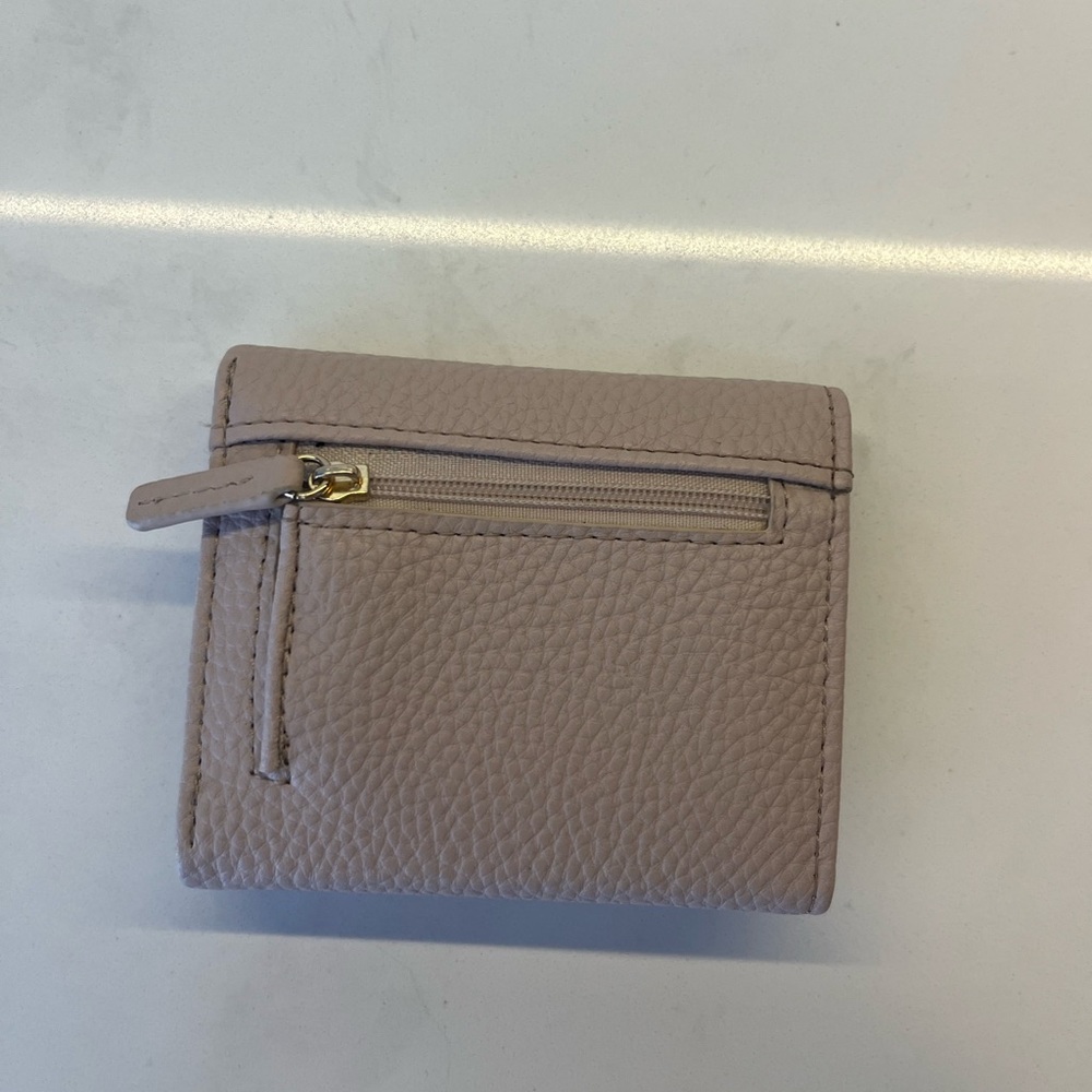 Pink Wallet - Picture 2 of 3